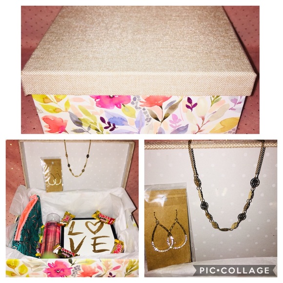 Gift Boxes - Picture 3 of 3